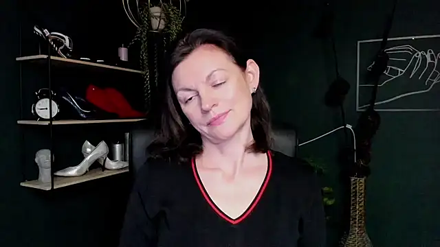 VivianWILD online show from March 17, 6:29 am