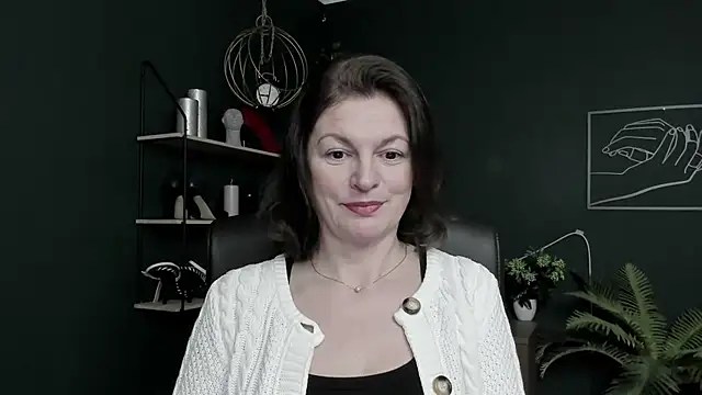 VivianWILD online show from April 30, 6:42 am