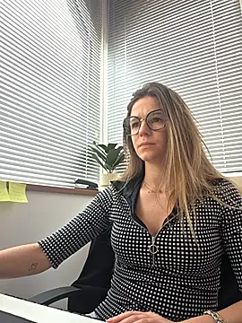 lucie mehott online show from February 20, 9:54 am