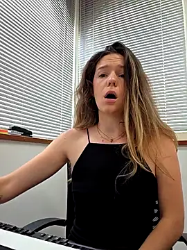 lucie mehott online show from May 6, 9:25 am