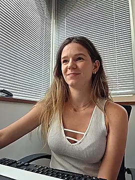 lucie mehott online show from June 8, 9:20 am