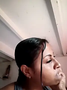 Giselabrunette25 online show from February 26, 9:47 pm