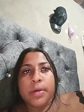Snapshot of Giselabrunette25 chatting on May 14, 4:41 am Giselabrunette25 online show from May 14, 4:41 am