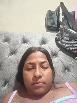 Snapshot of Giselabrunette25 chatting on June 27, 4:39 am Giselabrunette25 online show from June 27, 4:39 am