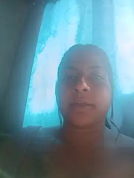 Snapshot of Giselabrunette25 chatting on July 9, 3:27 pm Giselabrunette25 online show from July 9, 3:27 pm