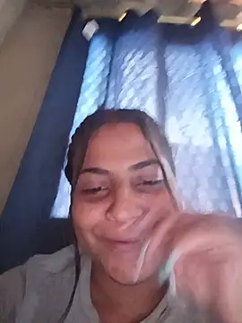 Snapshot of Giselabrunette25 chatting on July 18, 5:06 pm Giselabrunette25 online show from July 18, 5:06 pm