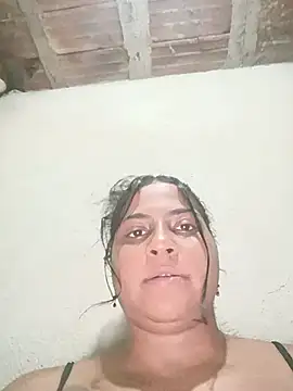 Snapshot of Giselabrunette25 chatting on July 23, 1:08 am Giselabrunette25 online show from July 23, 1:08 am