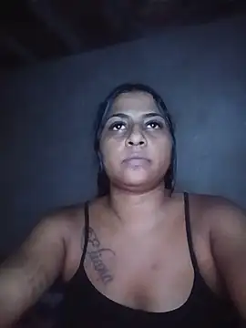 Snapshot of Giselabrunette25 chatting on July 28, 7:39 pm Giselabrunette25 online show from July 28, 7:39 pm