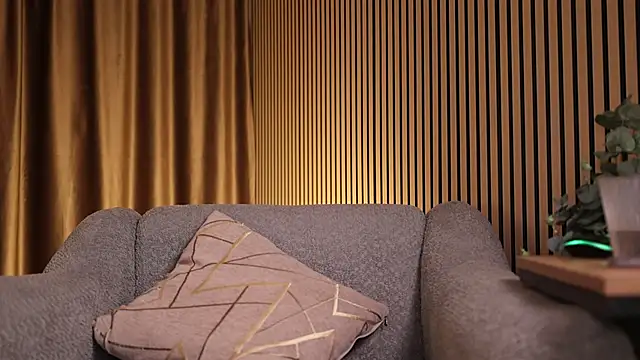 Snapshot of AnnittaStar chatting on October 20, 2:23 am AnnittaStar online show from October 20, 2:23 am