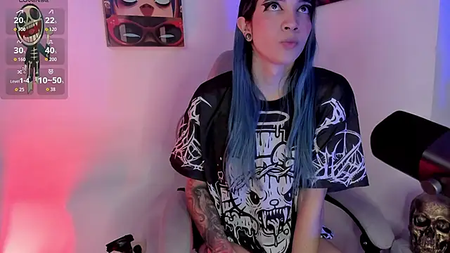 sofi pretty uwu- online show from May 26, 1:45 am