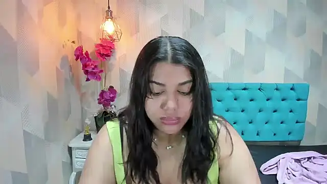 LindaBreeS online show from March 1, 3:36 pm