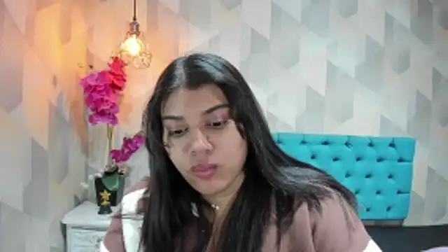 LindaBreeS online show from March 8, 3:05 pm