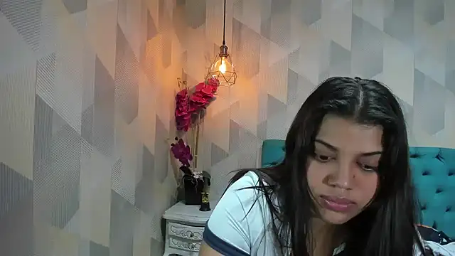 Snapshot of LindaBreeS chatting on May 25, 4:13 pm LindaBreeS online show from May 25, 4:13 pm