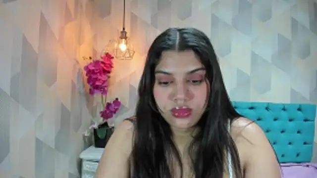 Snapshot of LindaBreeS chatting on May 31, 3:47 am LindaBreeS online show from May 31, 3:47 am