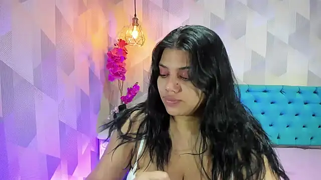 Snapshot of LindaBreeS chatting on July 10, 2:08 pm LindaBreeS online show from July 10, 2:08 pm