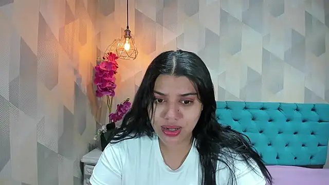 Snapshot of LindaBreeS chatting on July 13, 1:58 pm LindaBreeS online show from July 13, 1:58 pm