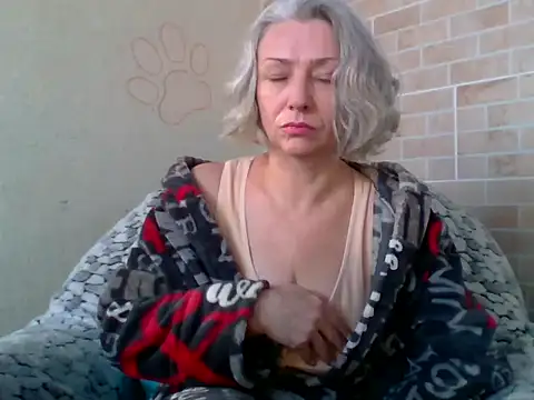 Lorie Carrie online show from February 20, 9:32 am