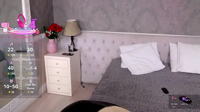 ElenaJuarez online show from November 3, 2:18 pm