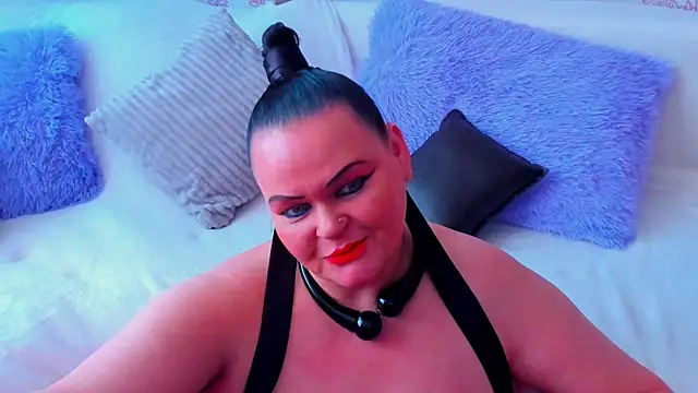 Snapshot of MilanaBiegert chatting on March 3, 8:38 am MilanaBiegert online show from March 3, 8:38 am