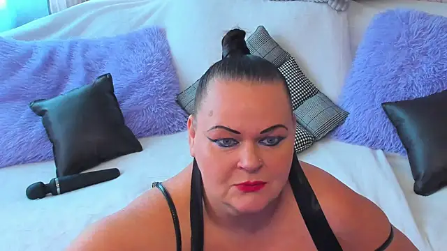 Snapshot of MilanaBiegert chatting on September 16, 7:42 am MilanaBiegert online show from September 16, 7:42 am