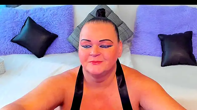 Snapshot of MilanaBiegert chatting on October 10, 7:40 am MilanaBiegert online show from October 10, 7:40 am