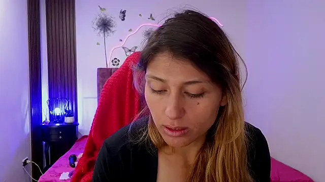 elena detroya online show from January 6, 12:31 pm