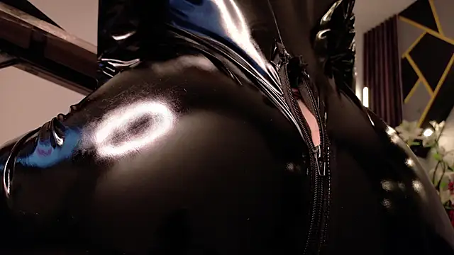 almma shy online show from February 21, 9:54 pm