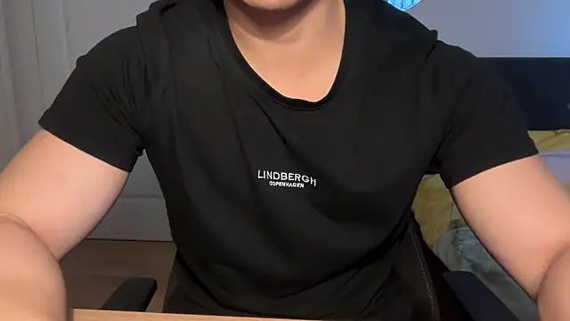 jungcock3210 online show from November 12, 1:44 pm