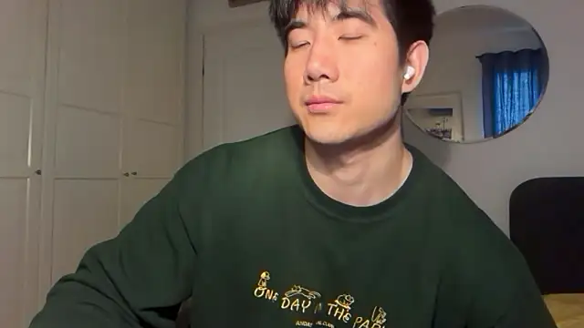 jungcock3210 online show from January 15, 2:32 pm