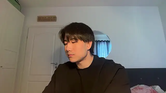 jungcock3210 online show from March 13, 12:34 pm