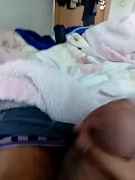 Snapshot of Dadddyhot1 chatting on February 15, 4:58 pm Dadddyhot1 online show from February 15, 4:58 pm