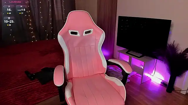 Jane Paws online show from October 21, 2:12 am