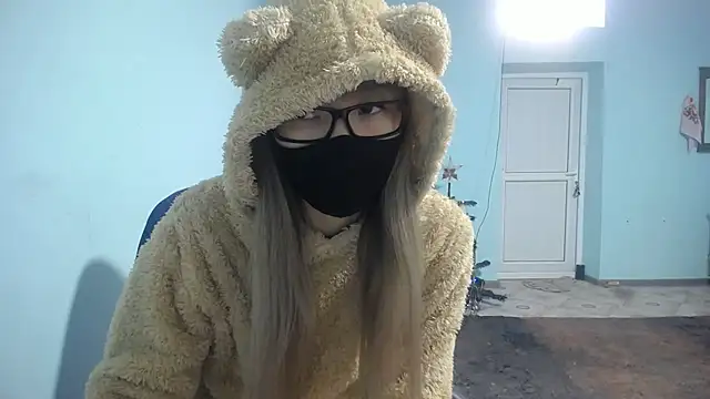 elllaaxx online show from January 29, 4:15 am