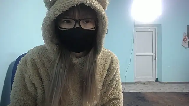 elllaaxx online show from February 18, 3:53 am