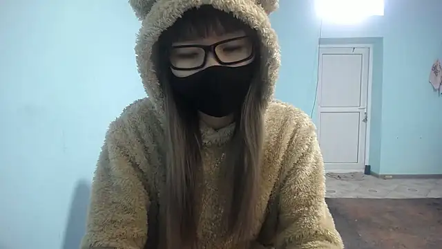 elllaaxx online show from March 1, 3:43 am