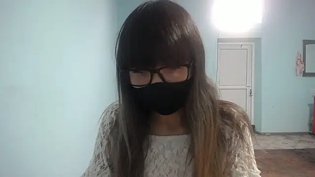 elllaaxx online show from November 10, 4:44 am