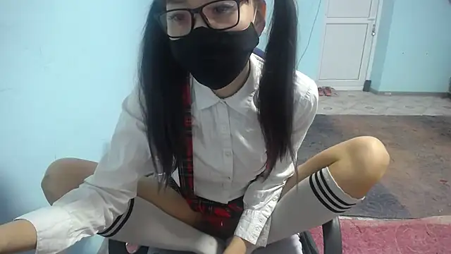 elllaaxx online show from February 19, 3:46 am