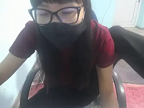 elllaaxx online show from May 2, 4:39 am