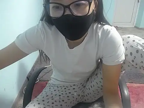 elllaaxx online show from June 30, 4:02 am