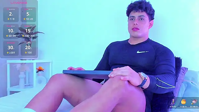 arminjones1 online show from September 11, 3:50 am