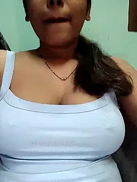 Snapshot of sexyindi_couple chatting on March 7, 2:12 pm sexyindi couple online show from March 7, 2:12 pm