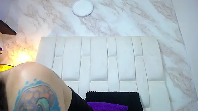 Naughty Kittenm online show from February 15, 2:33 pm