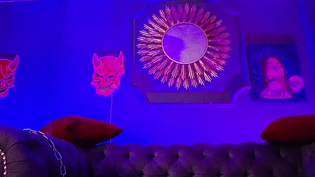 Julieta Russell online show from March 22, 11:53 am