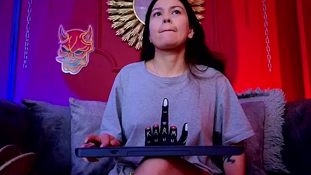 Julieta Russell online show from September 22, 12:29 pm