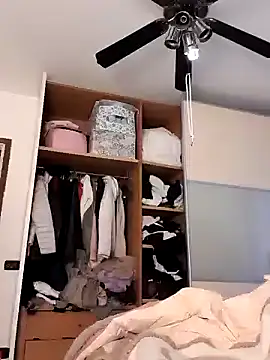 Snapshot of kikkastar chatting on December 30, 1:03 pm kikkastar online show from December 30, 1:03 pm