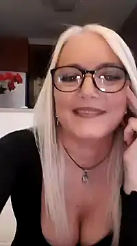 Snapshot of kikkastar chatting on January 3, 9:15 pm kikkastar online show from January 3, 9:15 pm