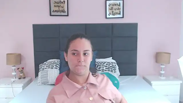 Snapshot of MadisonJenner chatting on December 30, 1:14 pm MadisonJenner online show from December 30, 1:14 pm