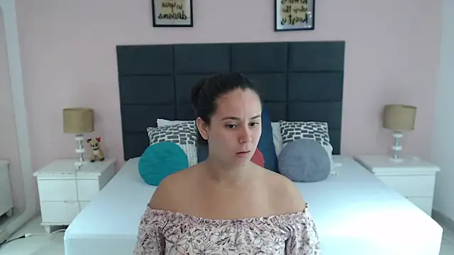 Snapshot of MadisonJenner chatting on January 3, 12:52 pm MadisonJenner online show from January 3, 12:52 pm