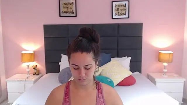 Snapshot of MadisonJenner chatting on January 19, 11:34 am MadisonJenner online show from January 19, 11:34 am