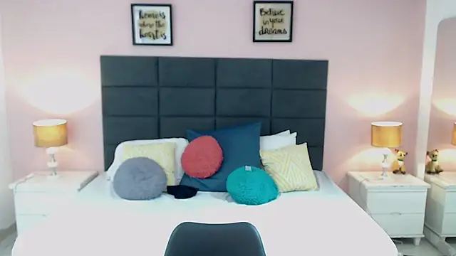 Snapshot of MadisonJenner chatting on March 6, 5:33 pm MadisonJenner online show from March 6, 5:33 pm